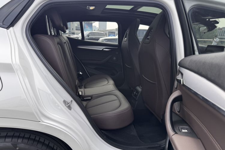 Used BMW X2 2021 sDrive25i Luxury Model with M Sport Package Interior 2
