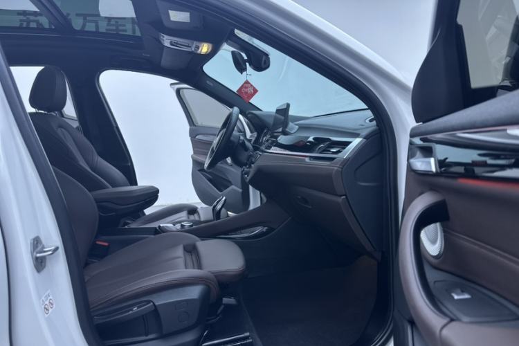 Used BMW X2 2021 sDrive25i Leading Model M Sport Package Interior 2