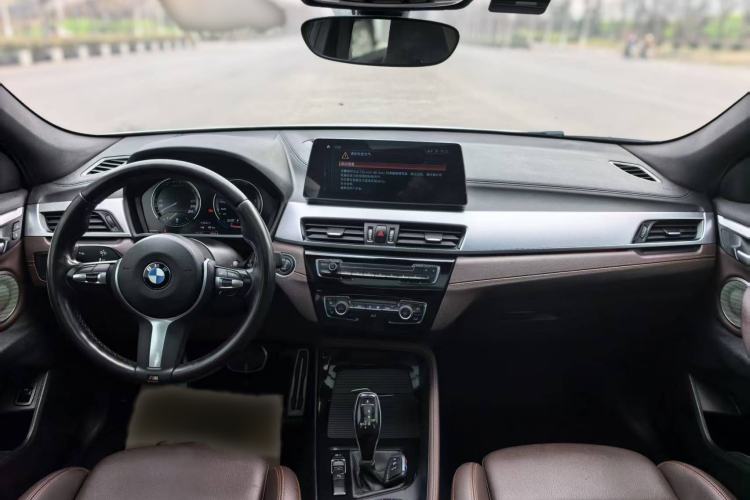 Used BMW X2 2021 Restyled sDrive25i Midnight Edition Interior 3