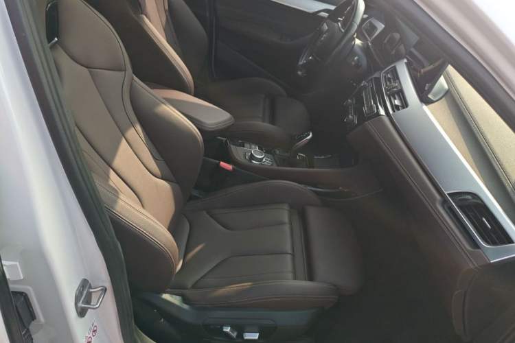 Used BMW X2 2021 xDrive25i M Sport Package Interior 3