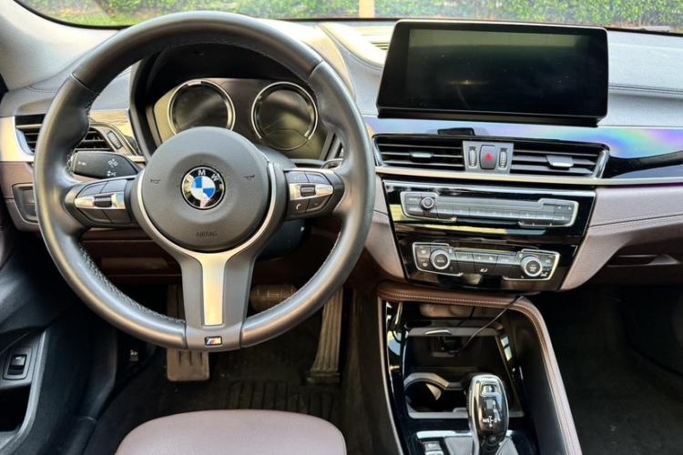 Used BMW X2 2021 Restyled sDrive25i M Sport Package Interior 3
