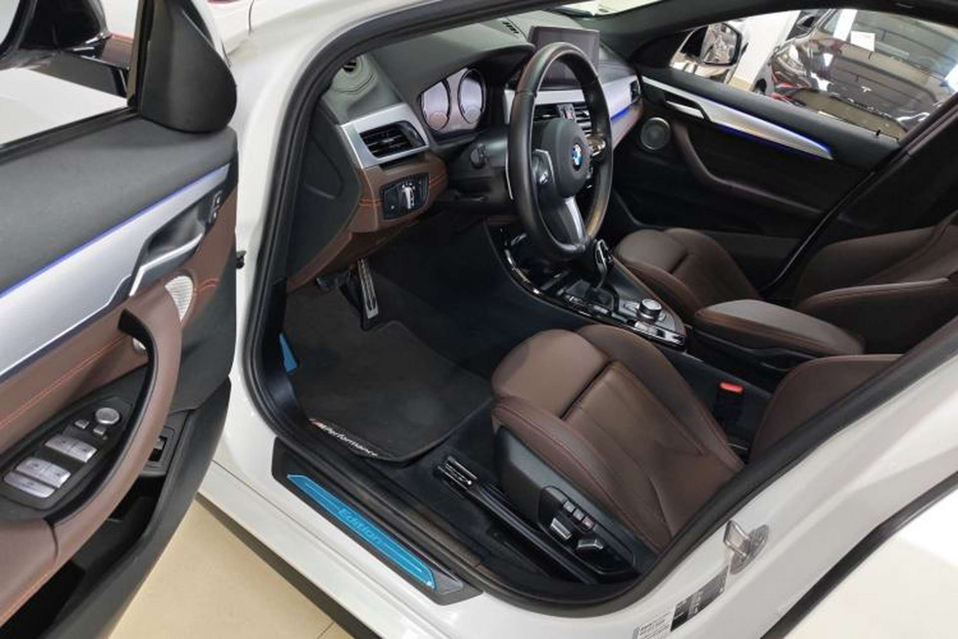 Used BMW X2 2021 Restyled sDrive25i Midnight Edition Interior 3
