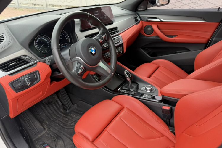 Used BMW X2 2021 xDrive25i M Sport Package Interior 3