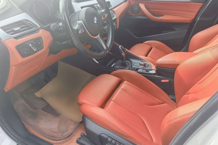 Used BMW X2 2021 sDrive25i Luxury Model with M Sport Package Interior 3