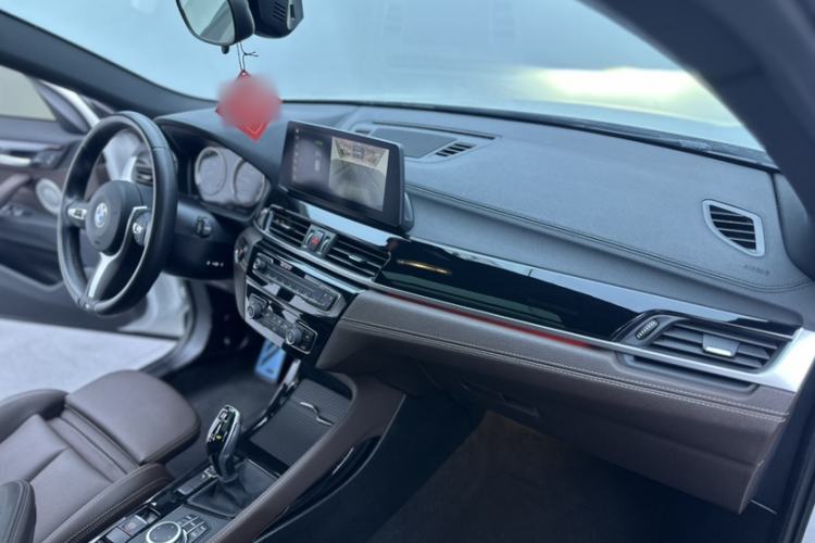 Used BMW X2 2021 sDrive25i Leading Model M Sport Package Interior 3