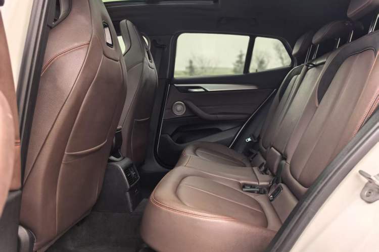 Used BMW X2 2021 Restyled sDrive25i Midnight Edition Interior 4