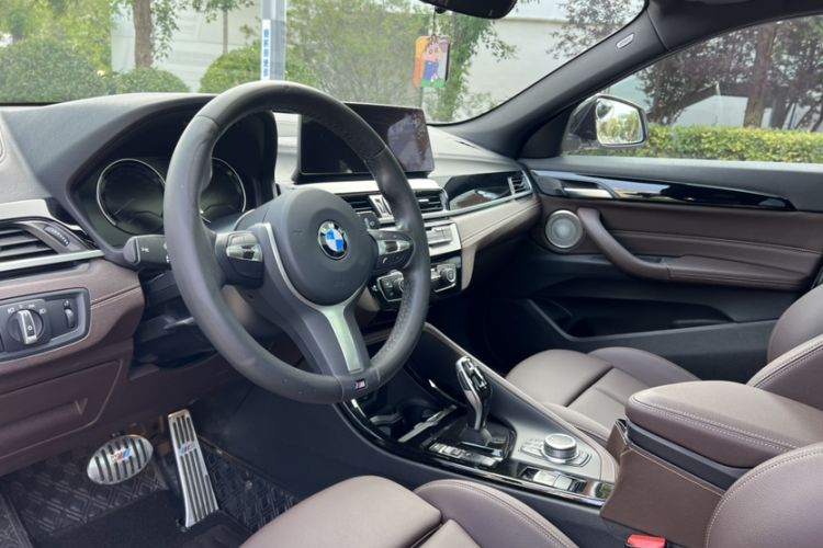 Used BMW X2 2021 sDrive25i Leading Model M Sport Package Interior 6