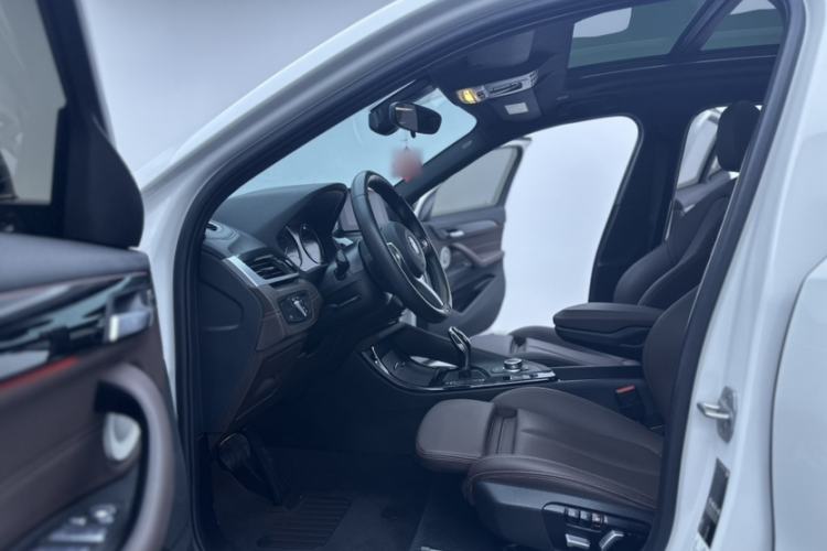 Used BMW X2 2021 sDrive25i Leading Model M Sport Package Interior 8