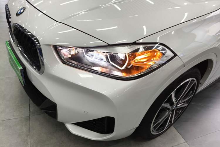 Used BMW X2 2021 sDrive25i Luxury Model with M Sport Package Left Front Headlight