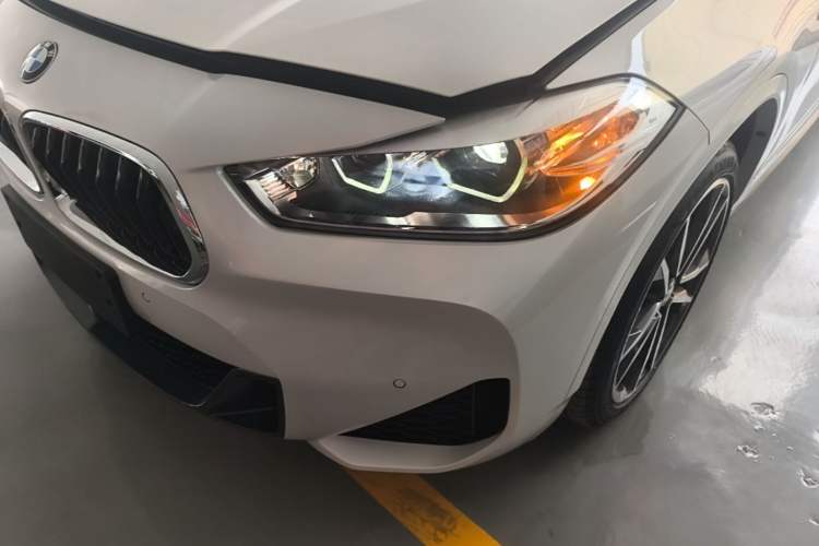 Used BMW X2 2021 sDrive25i Luxury Model with M Sport Package Left Front Headlight