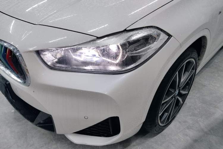 Used BMW X2 2021 sDrive25i Luxury Model with M Sport Package Left Front Headlight