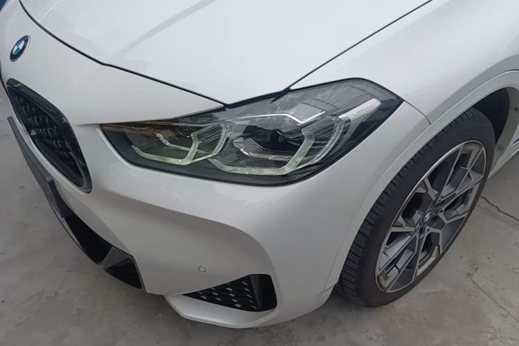 Used BMW X2 2021 Updated xDrive25i Midnight Edition Left Front Headlight