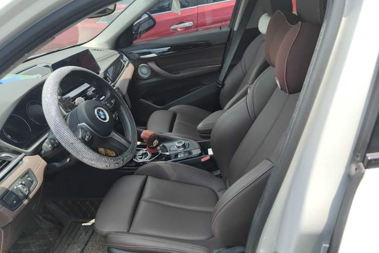 Used BMW X2 2021 sDrive25i M Sport Package Left Front Seat