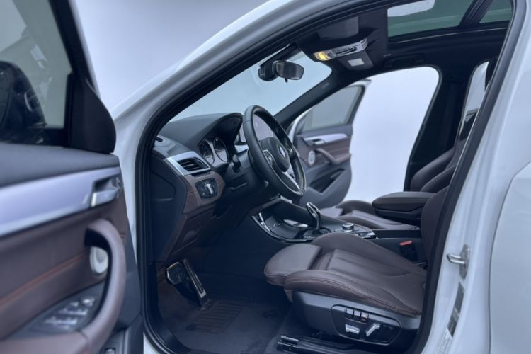 Used BMW X2 2021 Restyled sDrive25i Midnight Edition Left Front Seat