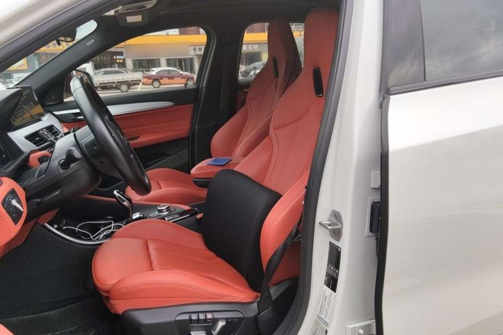 Used BMW X2 2021 sDrive25i Luxury Model with M Sport Package Left Front Seat