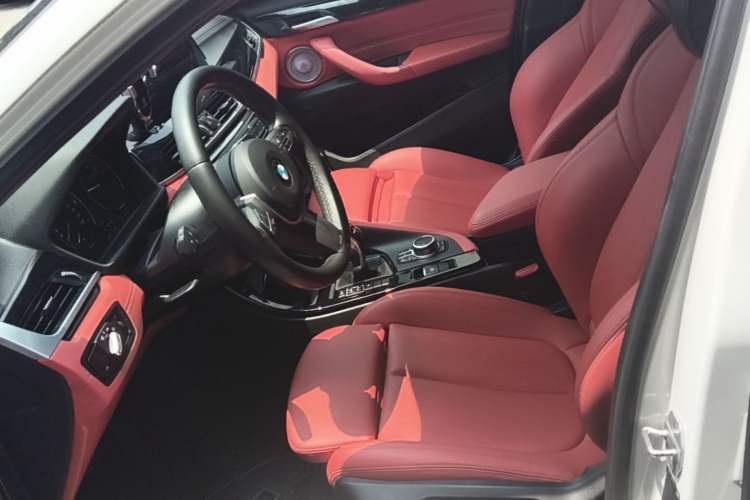 Used BMW X2 2021 sDrive25i Leading Model M Off-Road Package Left Front Seat