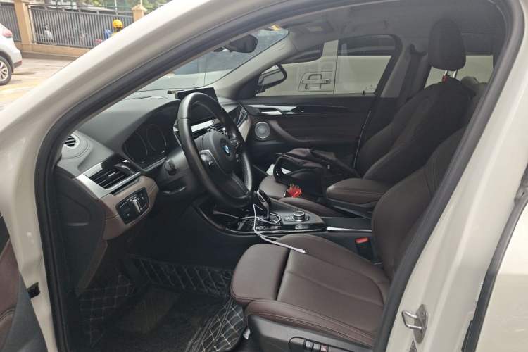 Used BMW X2 2021 sDrive25i M Sport Package Left Front Seat