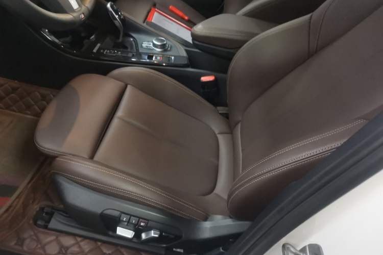 Used BMW X2 2021 sDrive25i Leading Model M Sport Package Left Front Seat