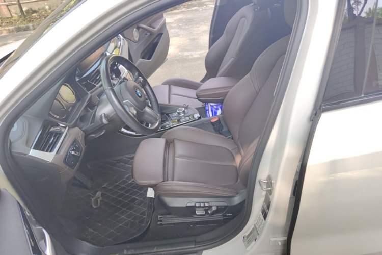 Used BMW X2 2021 sDrive25i M Sport Package Left Front Seat