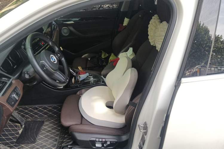Used BMW X2 2021 sDrive25i M Sport Package Left Front Seat