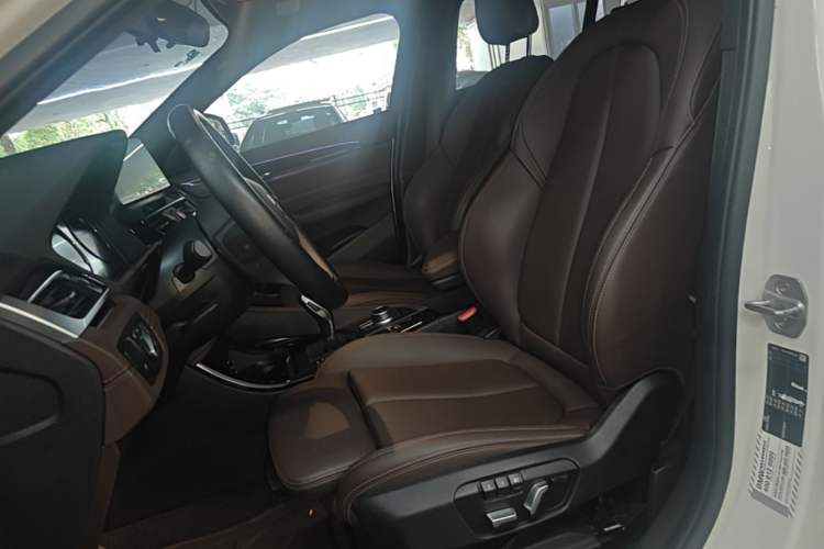 Used BMW X2 2021 sDrive25i Leading Model M Off-Road Package Left Front Seat