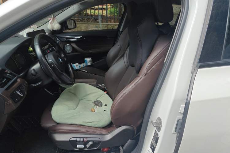 Used BMW X2 2021 sDrive25i M Sport Package Left Front Seat