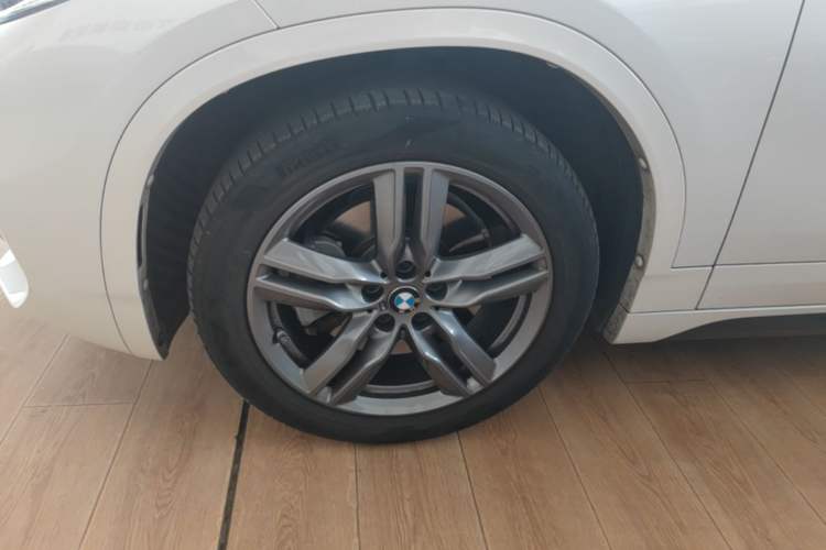 Used BMW X2 2021 Restyled sDrive25i M Sport Package Left Front Wheel Hub