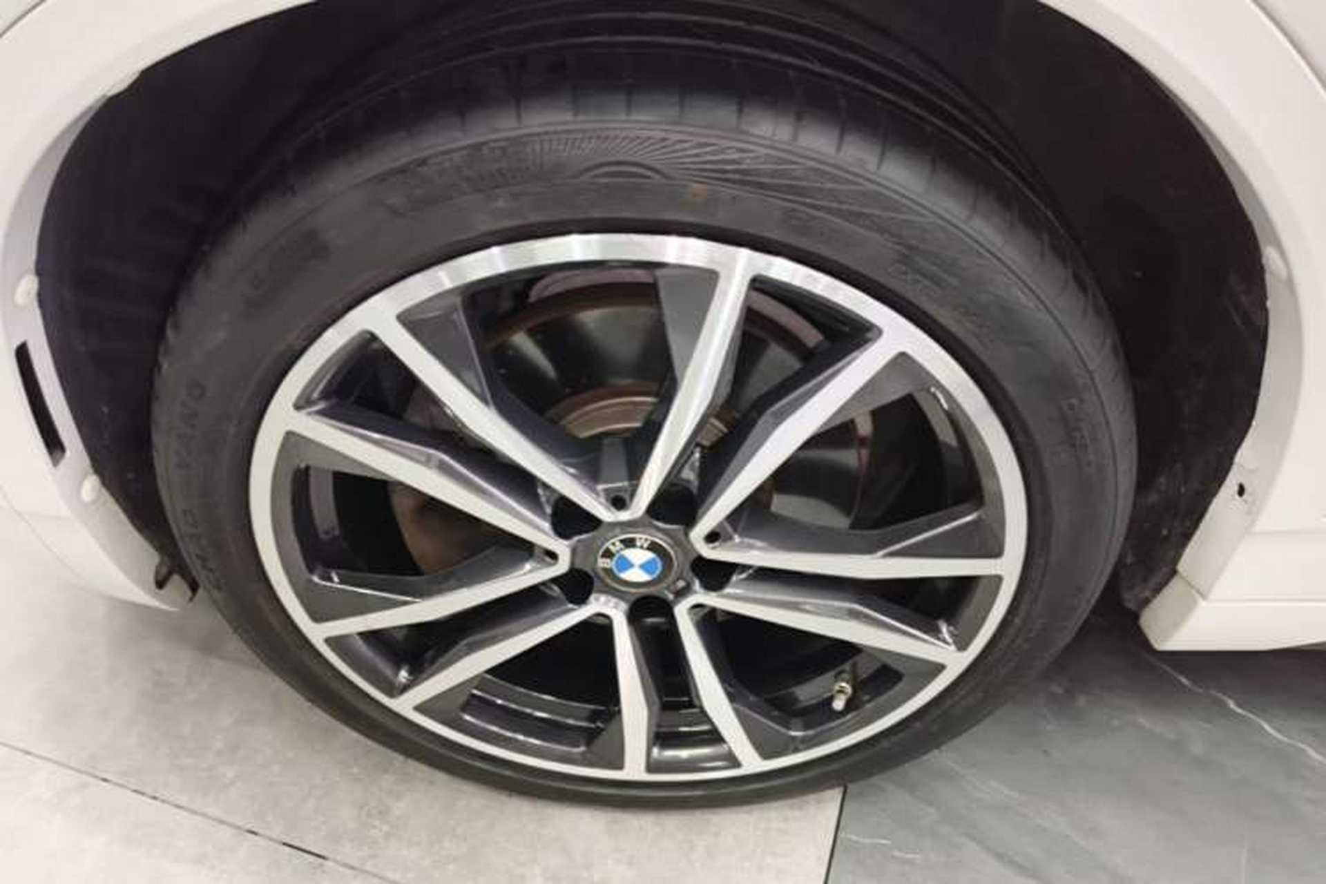 Used BMW X2 2021 sDrive25i Luxury Model with M Sport Package Left Front Wheel Hub