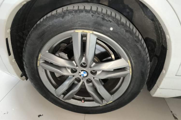 Used BMW X2 2021 sDrive25i M Sport Package Left Front Wheel Hub