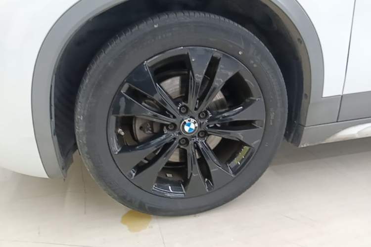 Used BMW X2 2021 sDrive20i M Sport Package Left Front Wheel Hub
