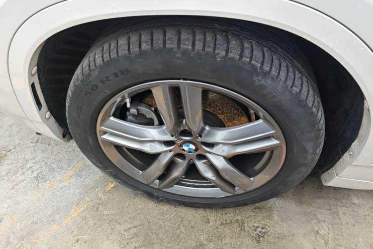 Used BMW X2 2021 sDrive25i M Sport Package Left Front Wheel Hub