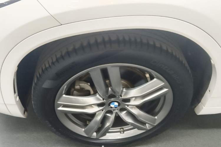 Used BMW X2 2021 sDrive25i M Sport Package Left Front Wheel Hub