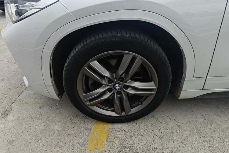 Used BMW X2 2021 sDrive25i M Sport Package Left Front Wheel Hub