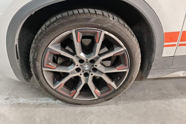 Used BMW X2 2021 Restyled sDrive25i Sharp Edition Left Front Wheel Hub