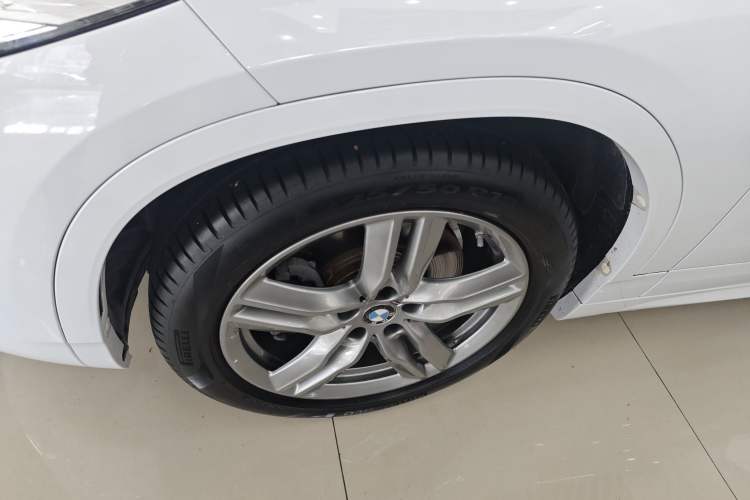 Used BMW X2 2021 Restyled sDrive25i M Sport Package Left Front Wheel Hub