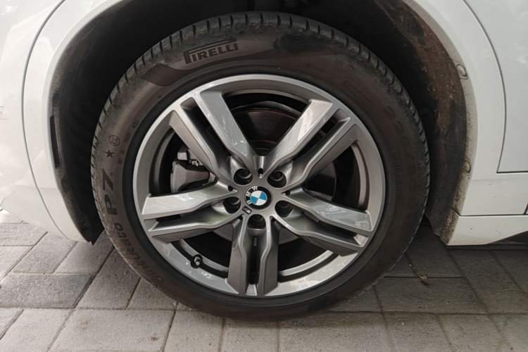 Used BMW X2 2021 sDrive25i Leading Model M Sport Package Left Front Wheel Hub