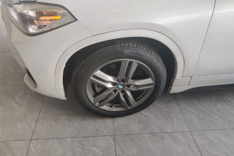 Used BMW X2 2021 Restyled sDrive25i M Sport Package Left Front Wheel Hub