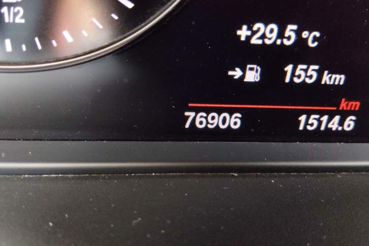 Used BMW X2 2021 sDrive25i Midnight Edition Odometer Close Up