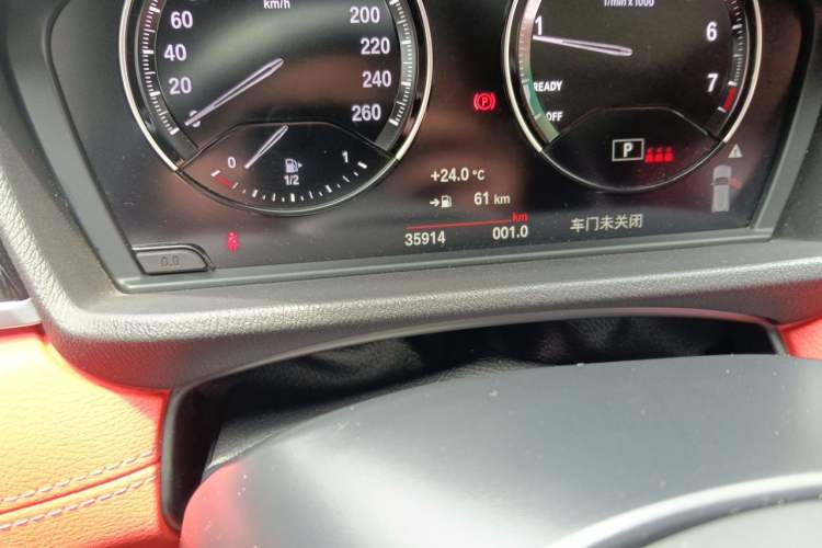 Used BMW X2 2021 sDrive25i Leading Model M Sport Package Odometer Close Up