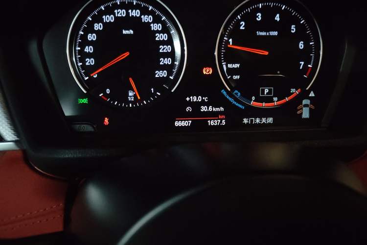 Used BMW X2 2021 xDrive25i M Sport Package Odometer Close Up