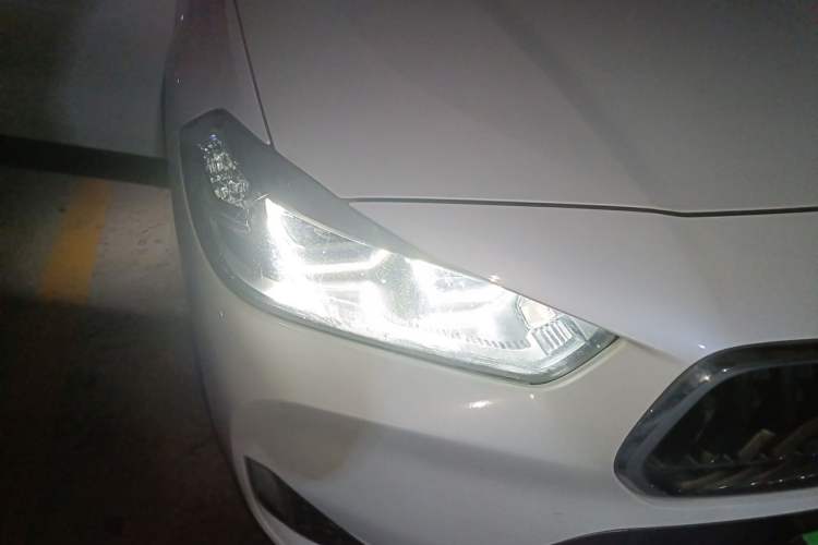 Used BMW X2 2021 sDrive20i M Sport Package Right Front Headlight