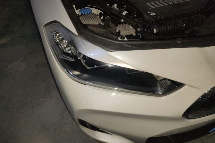 Used BMW X2 2021 Restyled sDrive25i M Sport Package Right Front Headlight