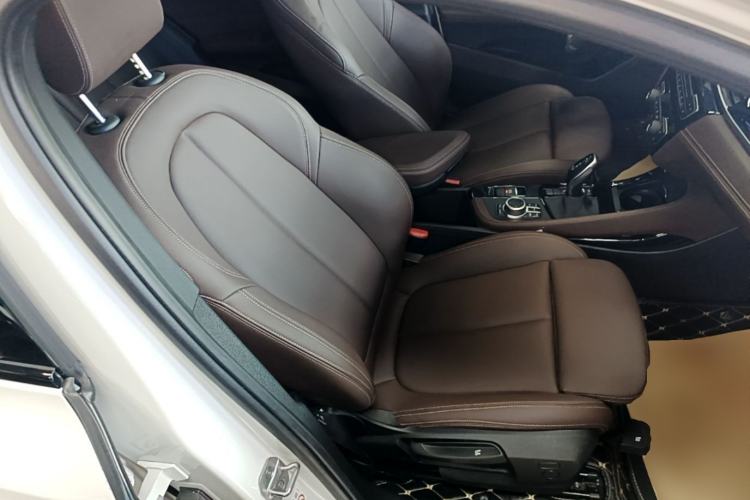 Used BMW X2 2021 sDrive25i Leading Model M Sport Package Right Front Seat
