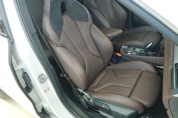 Used BMW X2 2021 Restyled sDrive25i Midnight Edition Right Front Seat