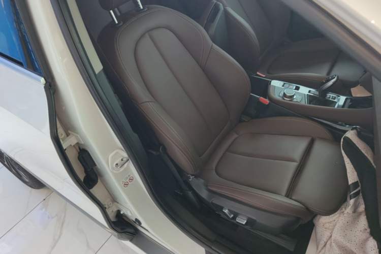Used BMW X2 2021 sDrive20i M Sport Package Right Front Seat