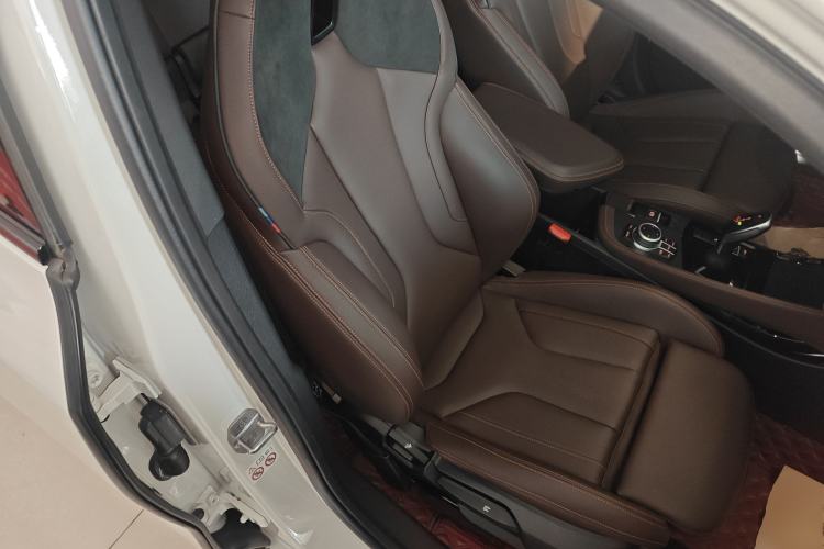 Used BMW X2 2021 Restyled sDrive25i Midnight Edition Right Front Seat
