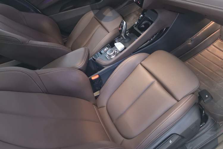 Used BMW X2 2021 Restyled sDrive25i M Sport Package Right Front Seat