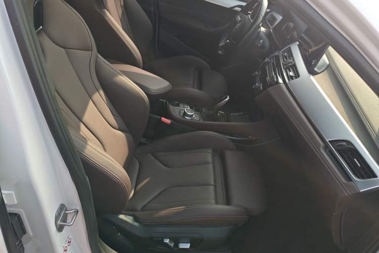 Used BMW X2 2021 xDrive25i M Sport Package Right Front Seat