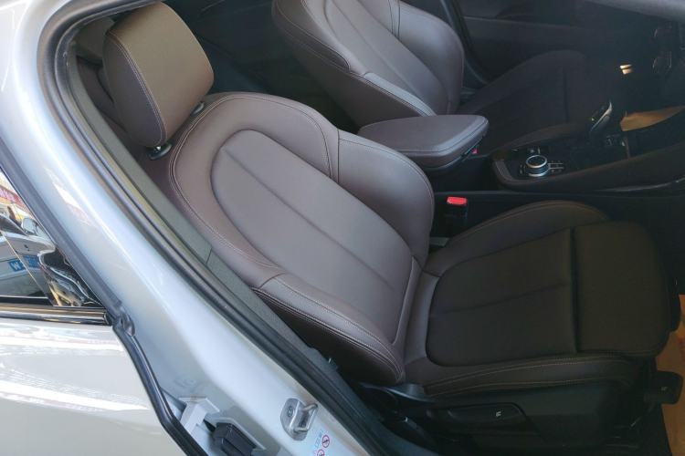 Used BMW X2 2021 sDrive25i Leading Model M Sport Package Right Front Seat