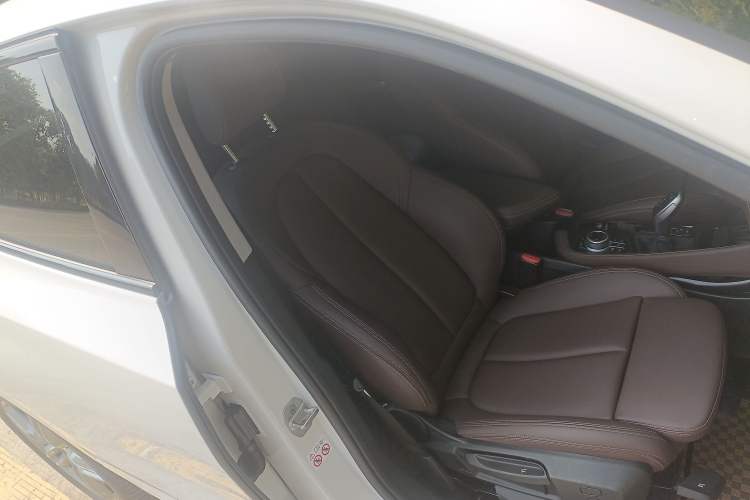 Used BMW X2 2021 Restyled sDrive25i M Sport Package Right Front Seat